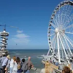 Апартаменты 2 Sea Breeze Loft Ii Terrace Family Scheveningen Гаага